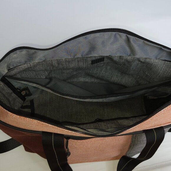 ATTRACTIVE Timbuk2 Messenger Tote Bag Three Tier Design 18" x 13" x 4" - Picture 7 of 12